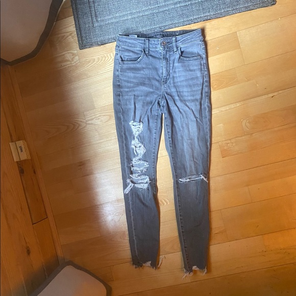 American Eagle Ripped Charcoal Gray Jeans - Picture 4 of 5